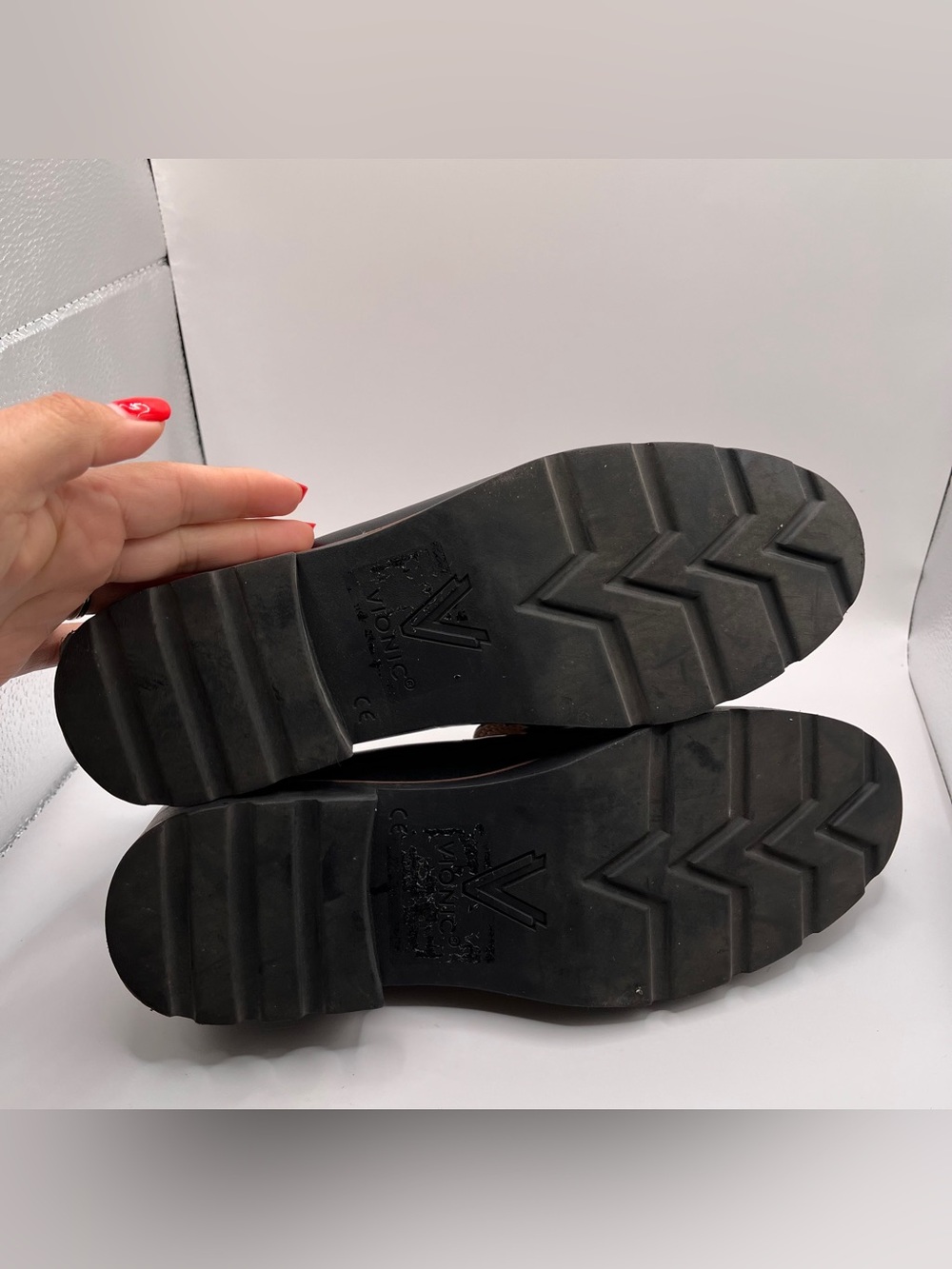 Vionic CLEO LOAFER black leather size 9.5 - Picture 11 of 11